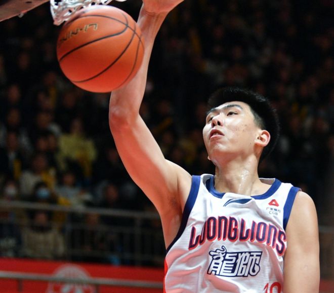 CBA第4轮最佳阵容：徐昕27+14+4帽生涯之战 广厦FMVP41+6三分