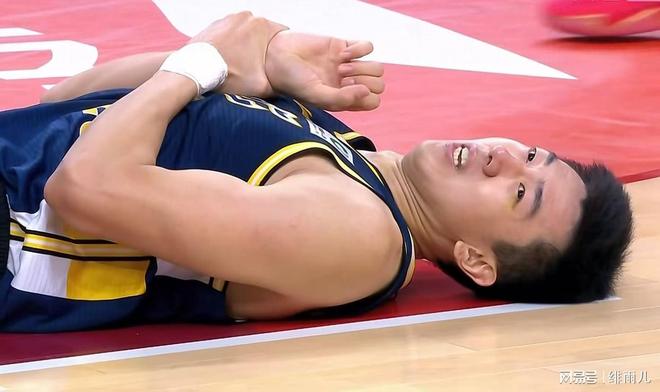 完爆王少杰+碾压焦泊乔！CBA最强中锋打成大腿，已被广东队锁定！