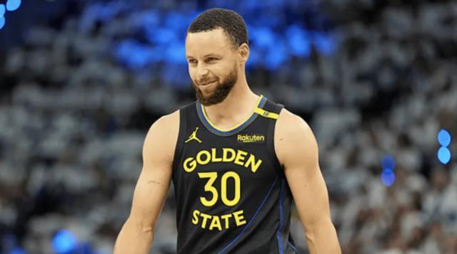 破蛋！库里垫脚以赛亚·乔 生涯首度领到恶意犯规...