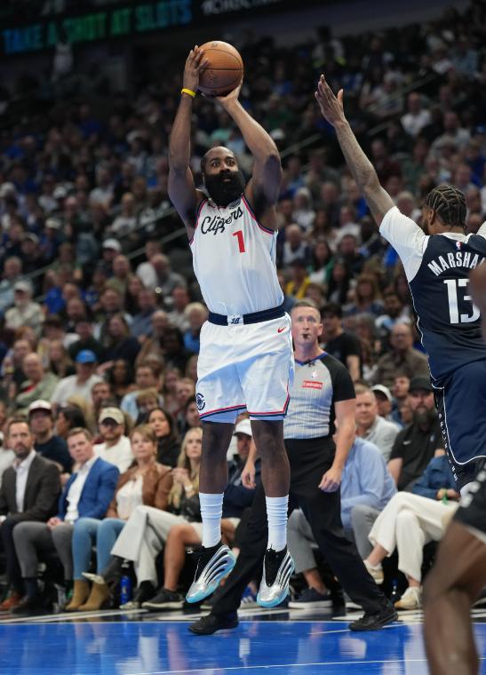 双星56分带不动状元郎,哈登41+14+11,快船力克独行侠终结6连败