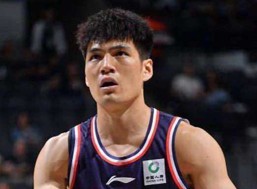 砍國內球員最高分，陳國豪對快船8中3得13分5板0失誤，罰球7中5