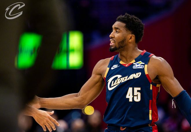 騎士加時(shí)0分爆冷惜敗黃蜂：米切爾三分11中1 米勒25+13獻(xiàn)扳平球