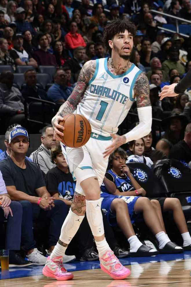 大爆冷！黃蜂8人上雙27分大勝魔術(shù) 三球16+6+7班凱羅23分