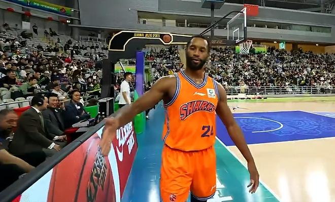 勢(shì)不可擋！上海4外援合砍67分，弗格揭秘第三節(jié)怒砍20分關(guān)鍵因素