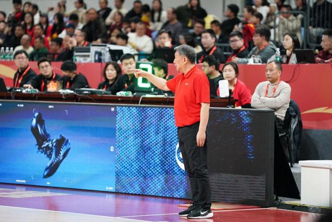 宮魯鳴：今年世界杯要打好，努力彌補(bǔ)去年女籃亞洲杯的遺憾