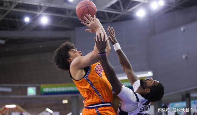 112比83狂勝29分！CBA第一爭(zhēng)冠熱門球隊(duì)出爐：誰(shuí)能阻擋他們奪冠？