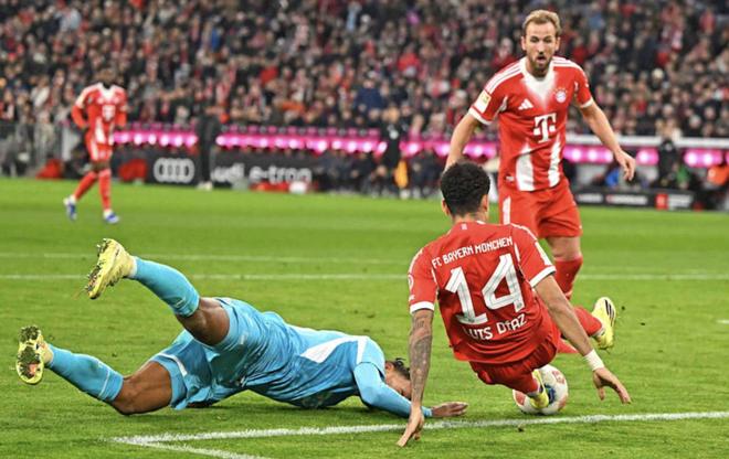 霍芬海姆主帥：拜仁的首個(gè)點(diǎn)球是個(gè)不需要爭(zhēng)論的錯(cuò)誤判罰