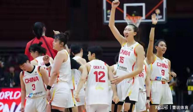 首節(jié)21-11！中國(guó)女籃對(duì)陣比利時(shí)，韓旭疑似感冒，宮魯鳴再變陣