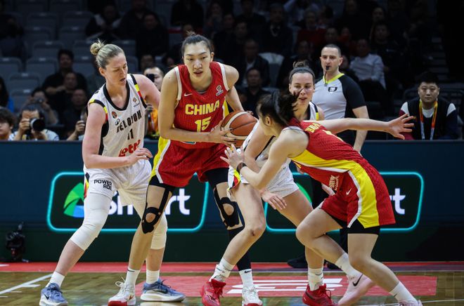 宮魯鳴變陣失敗！韓旭李月汝組首發雙塔僅20中5 被打爆成敗因