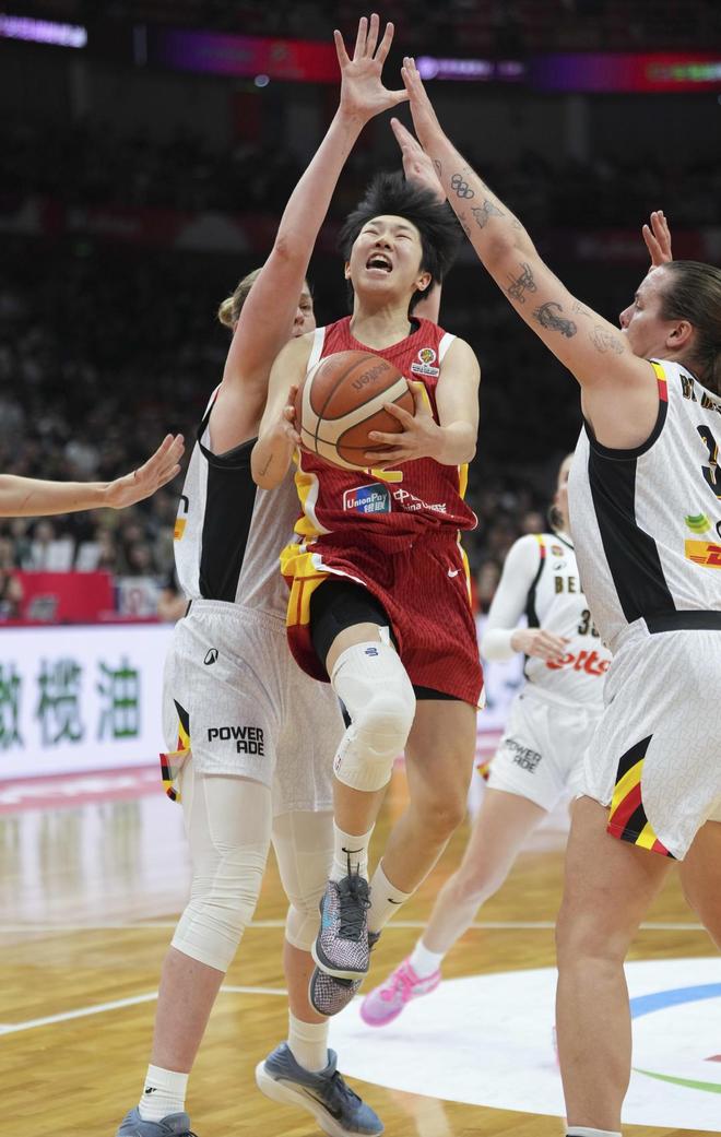 熱聞|張子宇20分11籃獨木難支！世預賽中國女籃65-80不敵比利時