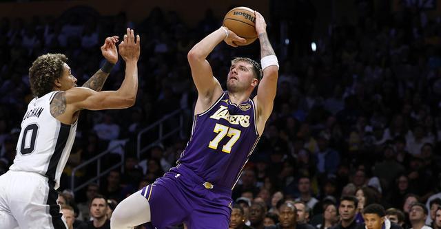 東契奇：文班是聯盟最難對付的球員 我非常喜歡和他較量