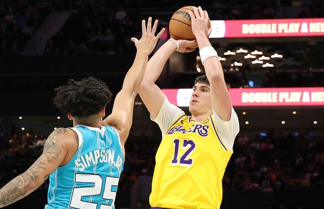 神几场鬼几场!湖人侧翼新援的状态稳定性确实是差了点意思?