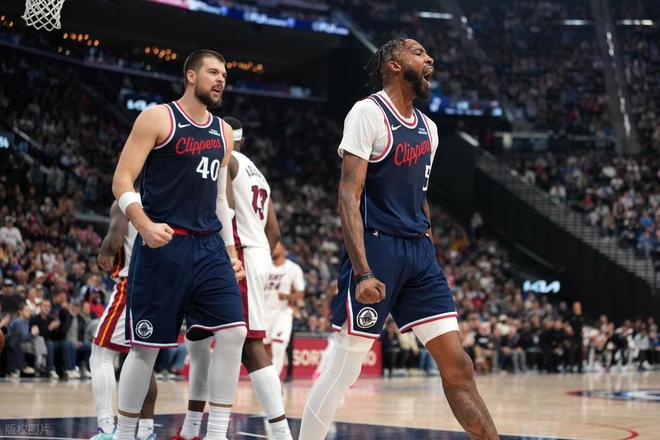 学乔丹失败!小卡压时间绝杀不中!哈登29+7+8,阿德巴约打爆快船