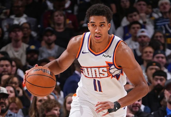 又一次打出了災難級表現,但內線新星在太陽的地位簡直不可動搖?