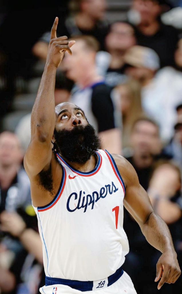 9场比赛输8场,NBA最绝望球队诞生!哈登应该走人,不欠快船的了