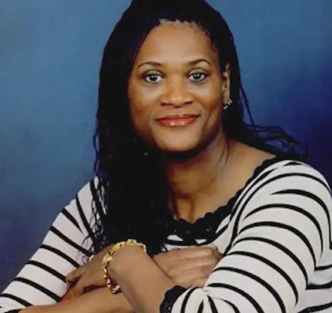 带着母亲遗愿战斗12年,交易添头成了队魂