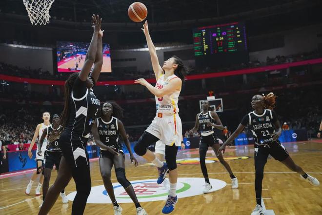 “破碎”之后，一位女籃老將的自我重建