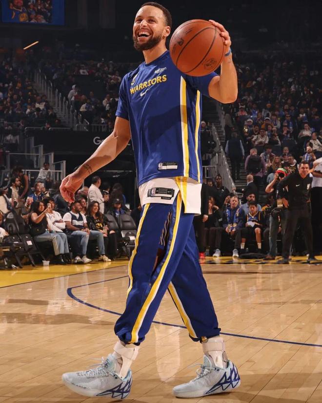 һ��ŭ��2���ڣ�����Ͱ�����ġ���Ե��