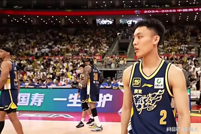 加强版胡金秋！男篮U19最强中锋将驰援杜锋，力保广东队完成崛起