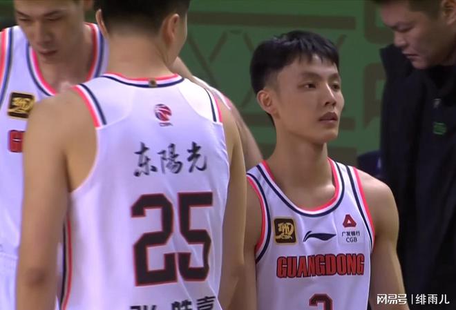 太适合广东队！CBA“暴力控卫”正式崛起，朱芳雨为他交易徐杰？