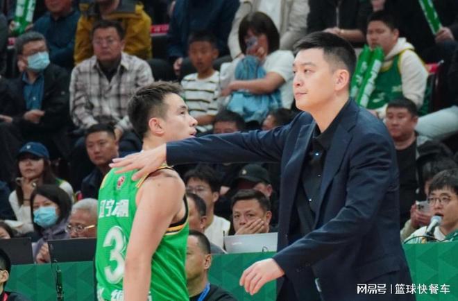 辽宁王朝掘墓人！杨鸣执教5年培养0新人：郭士强的老本都被他啃光