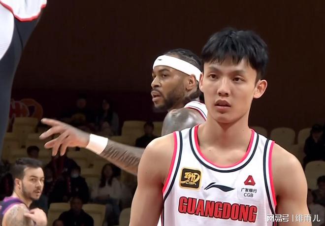 稳了，广东队！CBA锋线奇兵将续约留队，杜锋为他放弃国青双核？