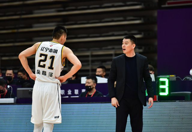 CBA最新消息！吴昌泽重返辽宁，北京首钢续约杰曼，韦伯被放弃