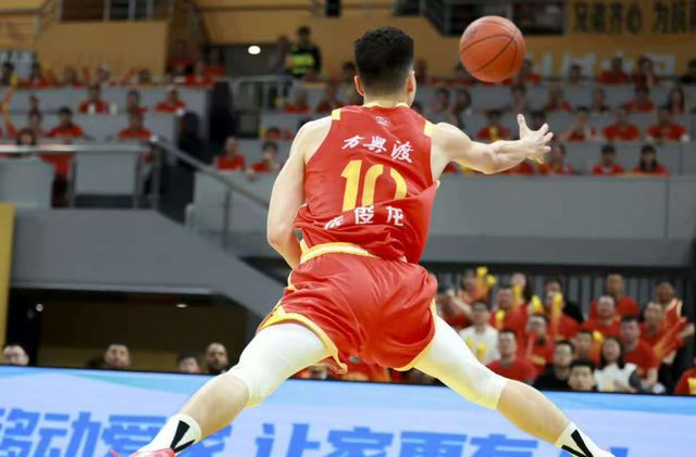 浙江广厦VS北京首钢！朱俊龙缺席，王博拒绝连败，CCTV5直播