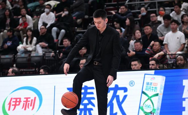 沈阳没吸引力？杨毅团队怒喷杨鸣：夺冠就谢4300万 辽篮投入不小