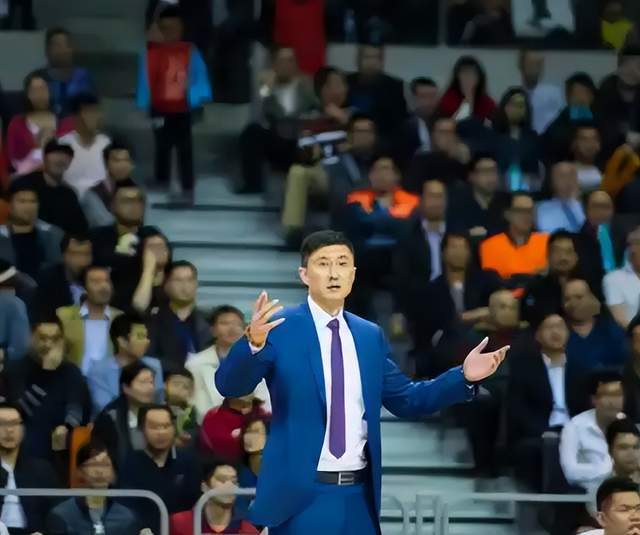 周琦炮轰教练：半吊子当祖师爷，这是在内涵杜锋？真相原来如此