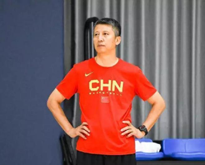 男篮国家队开始集训，亚洲杯目标摘牌，郭士强陷入舆论中心