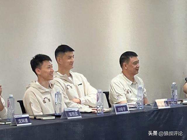 俞长栋领衔多人离队！北控男篮即将大洗牌 邹阳成最新引援名单
