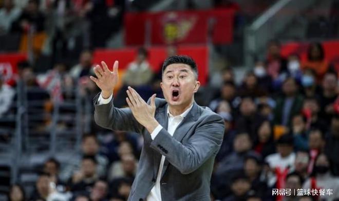 39分惨败后又25分溃败！广东男篮遭两连败：杜锋还敢豪言冲冠吗？