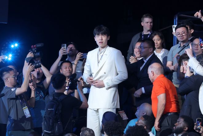 杨毅给郭士强提建议：别让杨瀚森打亚洲杯，他需要休息和系统训练