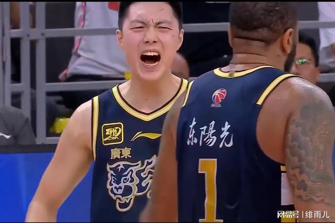 终于来了！广东队休赛期第一笔补强曝光，男篮两大主力确认加盟！