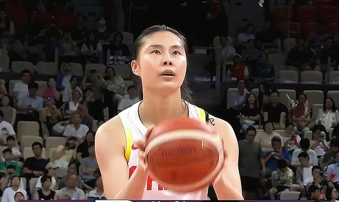 女篮3连胜！宫鲁鸣力挺双塔，喊话日本拿出干劲，张子宇韩旭无解