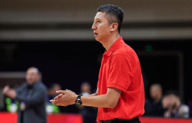 FIBA官方：中国男篮实力强劲，将继续成为亚洲杯奖牌的主要争夺者之一