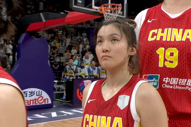 中国女篮：王思雨19+7+7大爆发，张子宇18+7，李缘首发0分