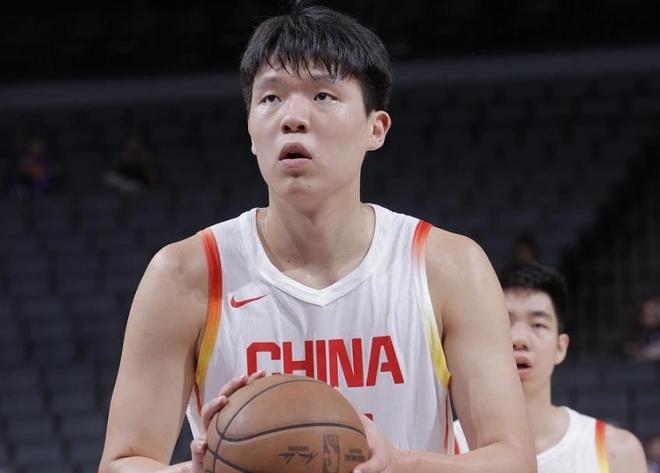 杨瀚森回国备战亚洲杯，辽宁男篮接触外援克里斯，山西续约焦海龙