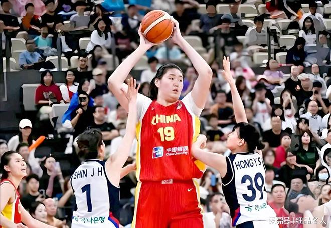 中国女篮夺亚洲杯季军！丢掉冠军，主帅宫鲁鸣遭非议