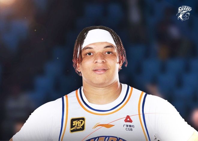 媒体人：洛夫顿更愿意签NBA球队，若无留下机会将和上海谈续约