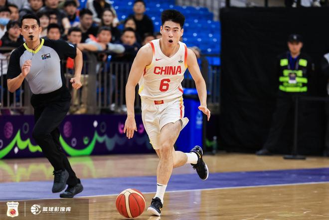 无法让人满意！中国男篮半场11罚6中 命中率仅54.5%