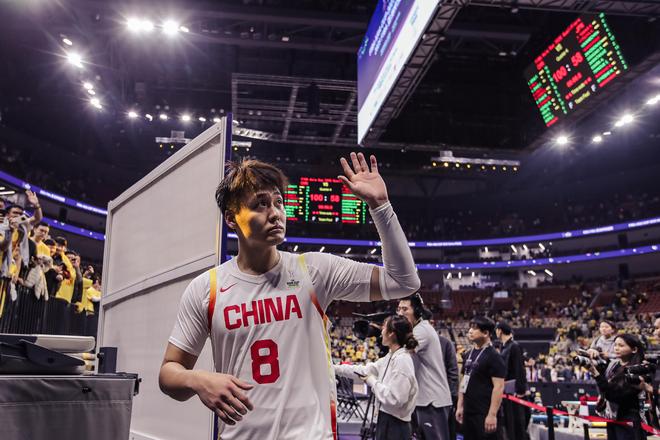 有点陌生！中国男篮三分21中10&命中率达47.6% 对手仅18投3中