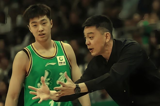 辽青4分惜败，但张峻豪没输，黄秋实大号两双，代彦龙还需要适应