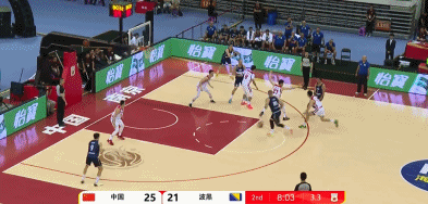 手感冰凉！胡明轩8中1&3分4中0得到6分3篮板