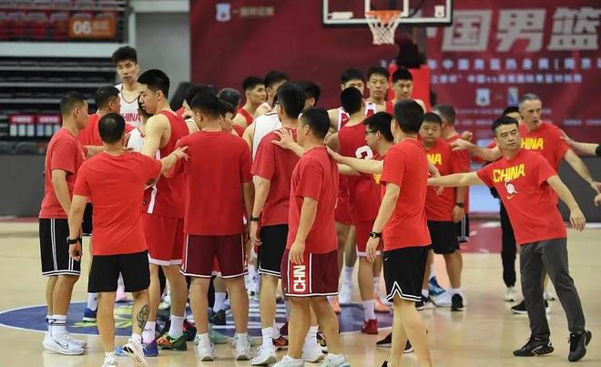 一场20分大胜！中国男篮4人强势+1人拉胯 郭士强或将缩减大名单