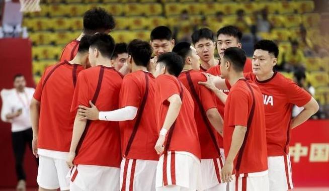 战胜波黑后 中国男篮12人名单即将曝光 需再裁4人 郭士强准备好了