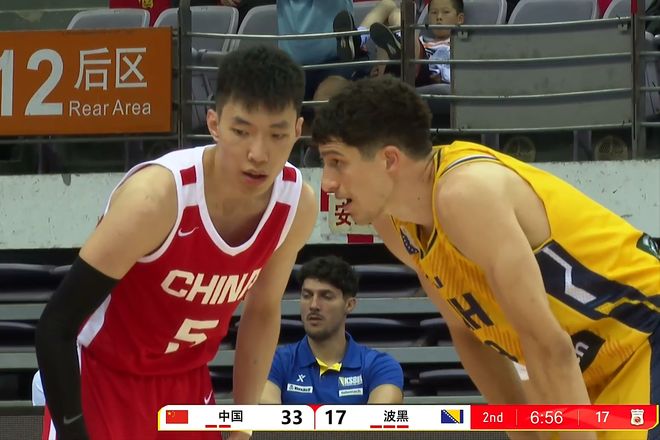 中国男篮三大问题，胡明轩三人失职，投篮陷入三怪圈
