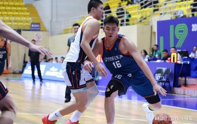 32投轰41分36板！辽篮21岁天才两战杀红眼：杨鸣该给他机会了？