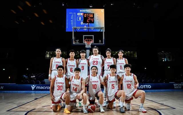 女篮神射加盟四川队：签4年300万大合同，大运会率队击败美国夺冠